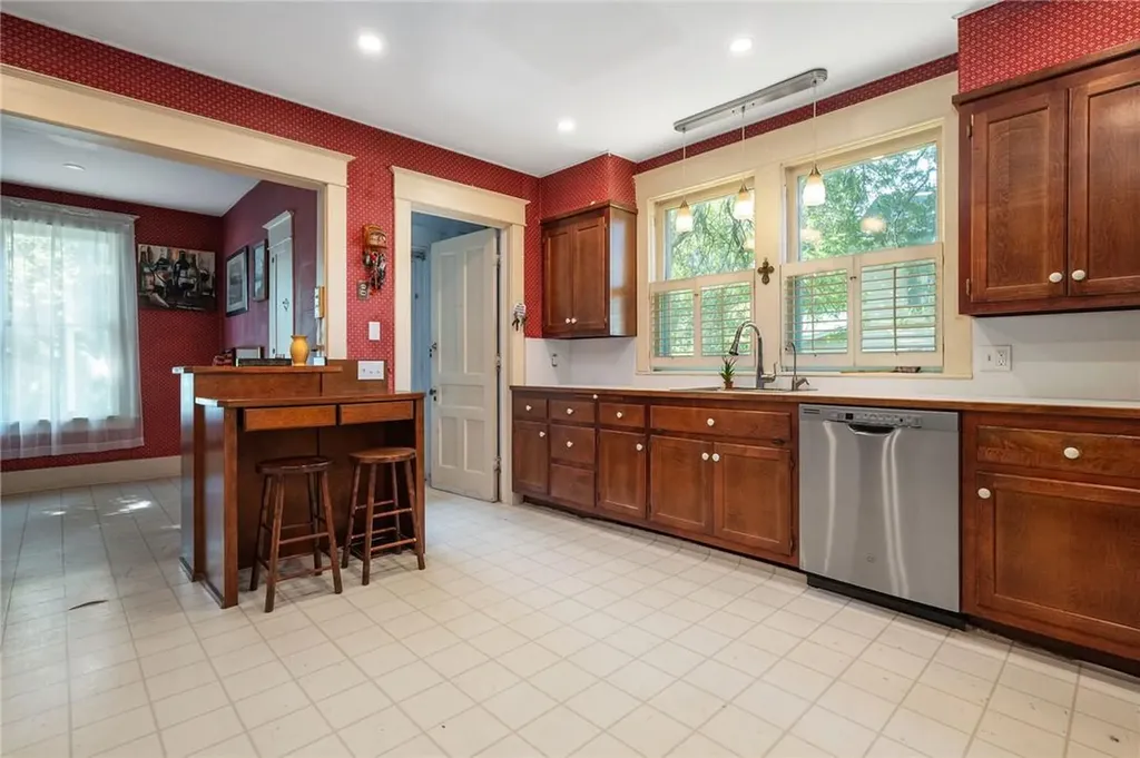 135 Elm Street Cobleskill NY 12043