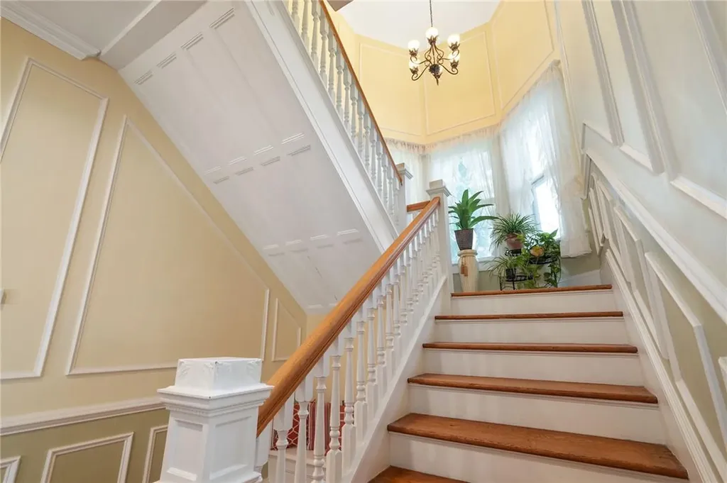 135 Elm Street Cobleskill NY 12043