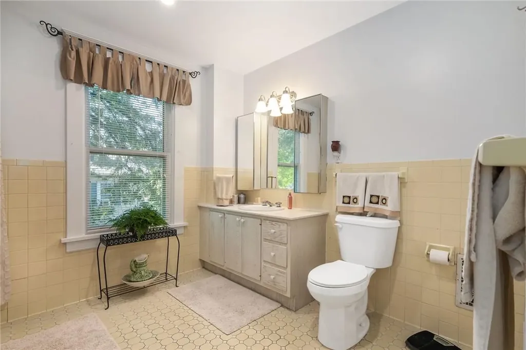 135 Elm Street Cobleskill NY 12043