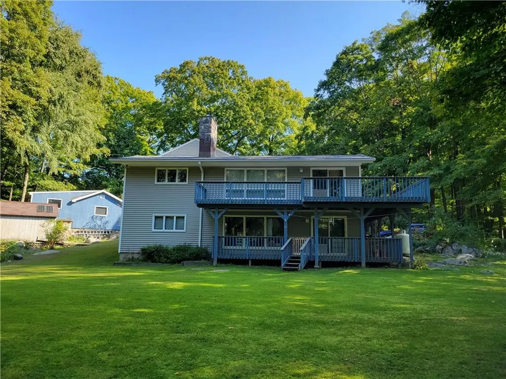 25 Barrett Hill Road Mahopac NY 10541