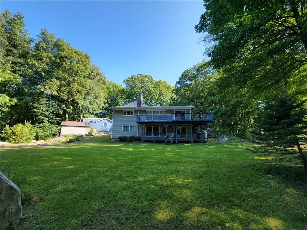 25 Barrett Hill Road Mahopac NY 10541