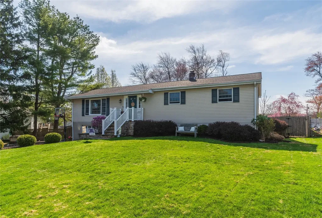 13 Tulip Lane Monroe NY 10950