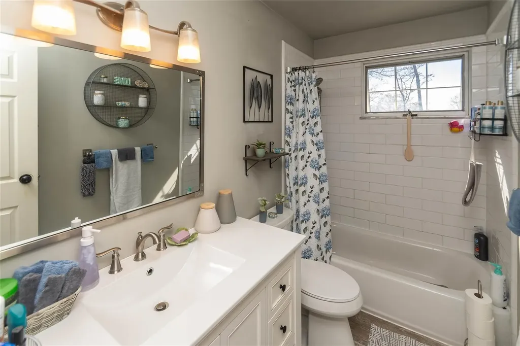 13 Tulip Lane Monroe NY 10950