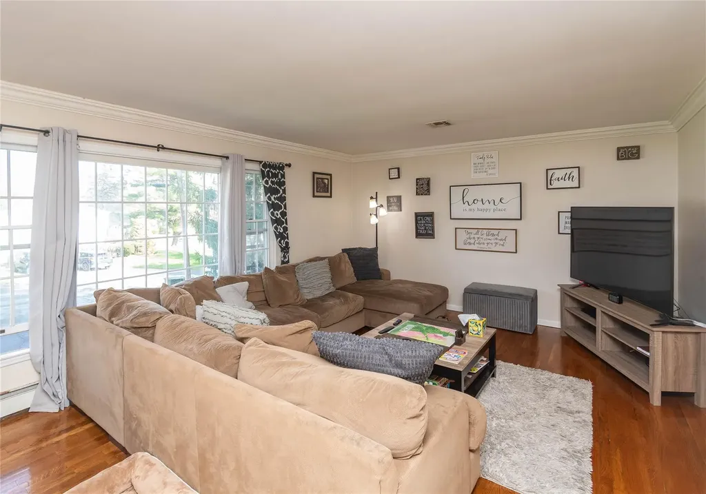 13 Tulip Lane Monroe NY 10950