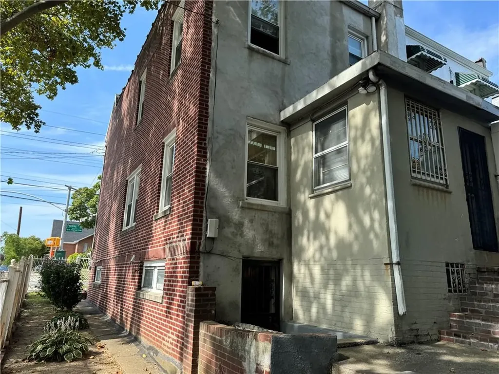 4024 Paulding Avenue Bronx NY 10466