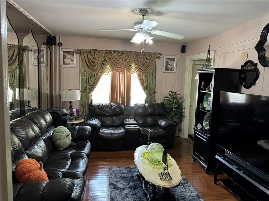 4024 Paulding Avenue Bronx NY 10466