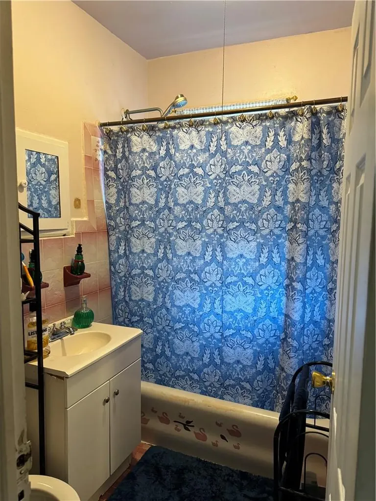 4024 Paulding Avenue Bronx NY 10466
