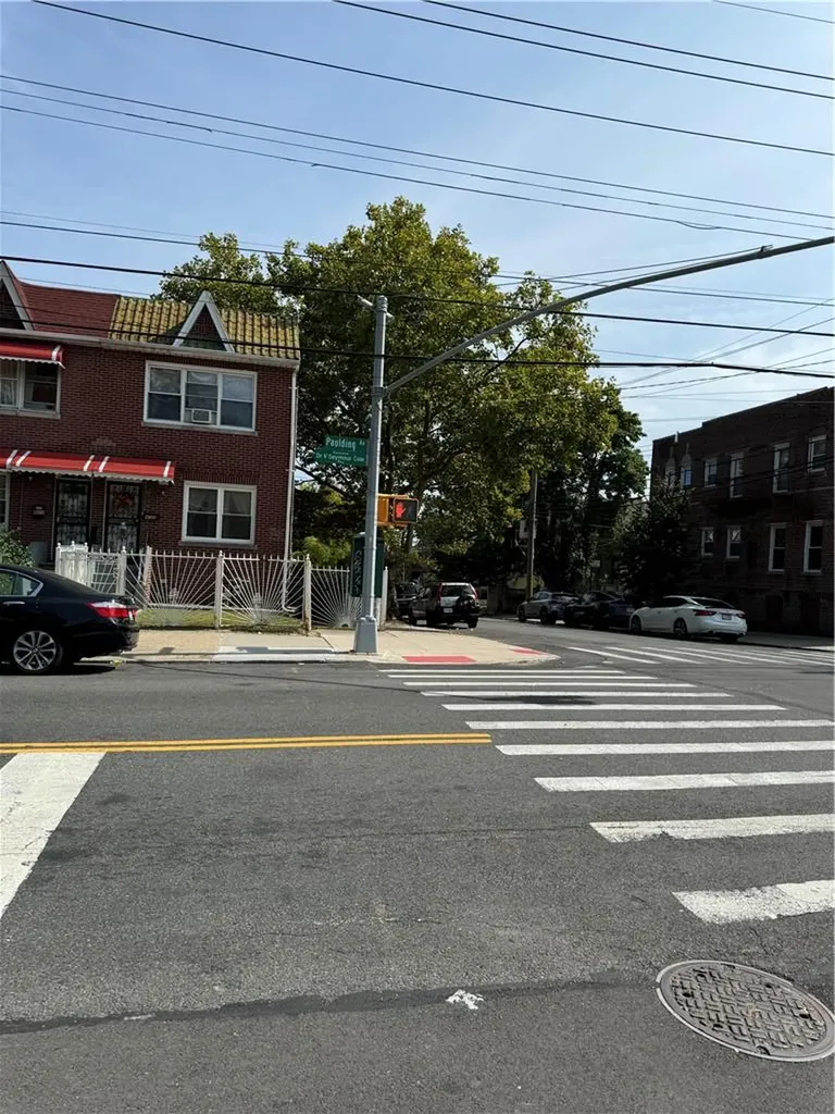 4024 Paulding Avenue Bronx NY 10466
