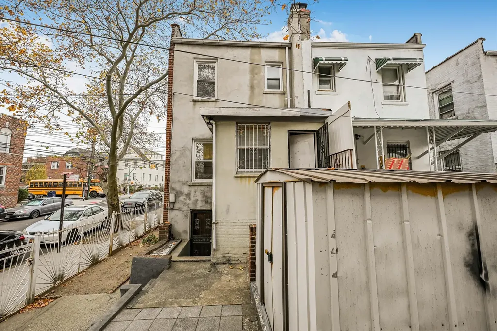 4024 Paulding Avenue Bronx NY 10466