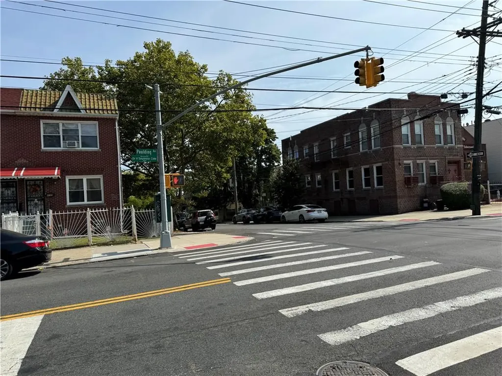 4024 Paulding Avenue Bronx NY 10466