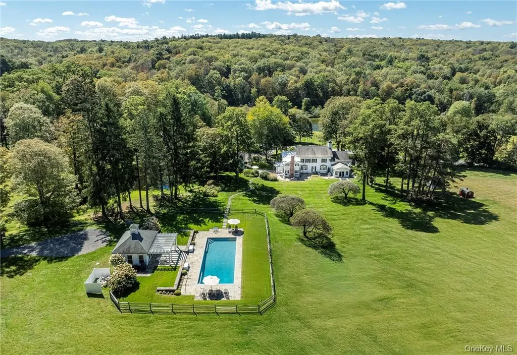 570 Pumpkin Lane Clinton Corners NY 12514