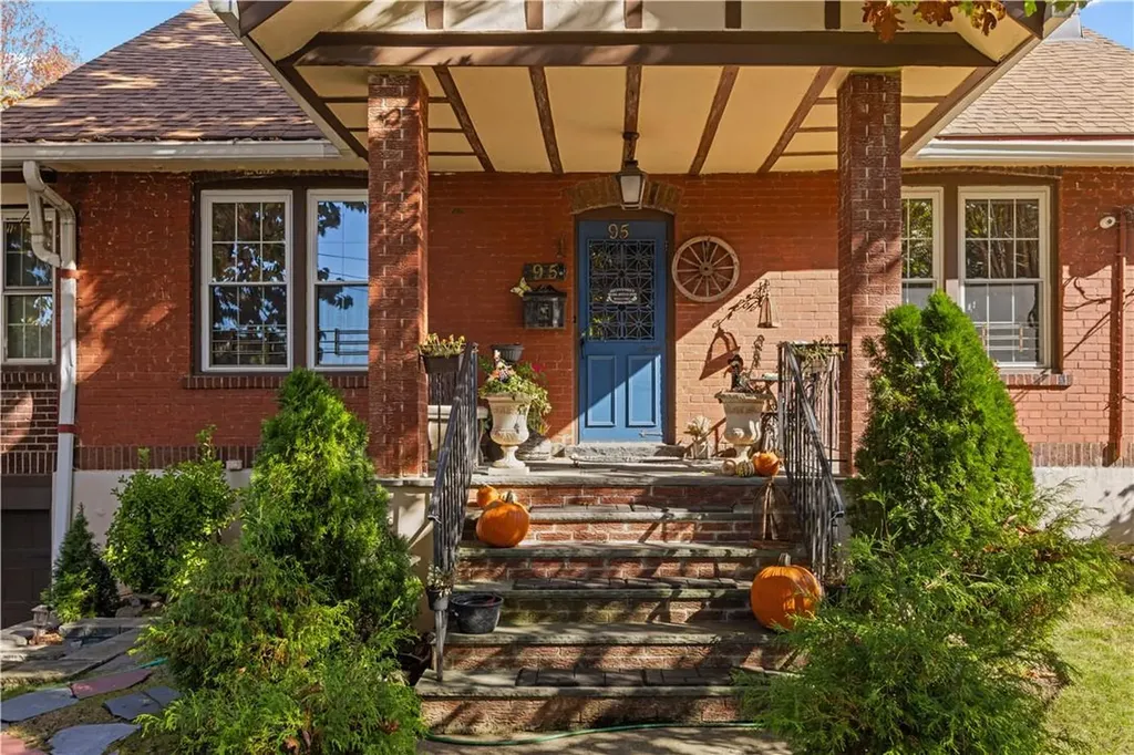 95 Palmer Road Yonkers NY 10701