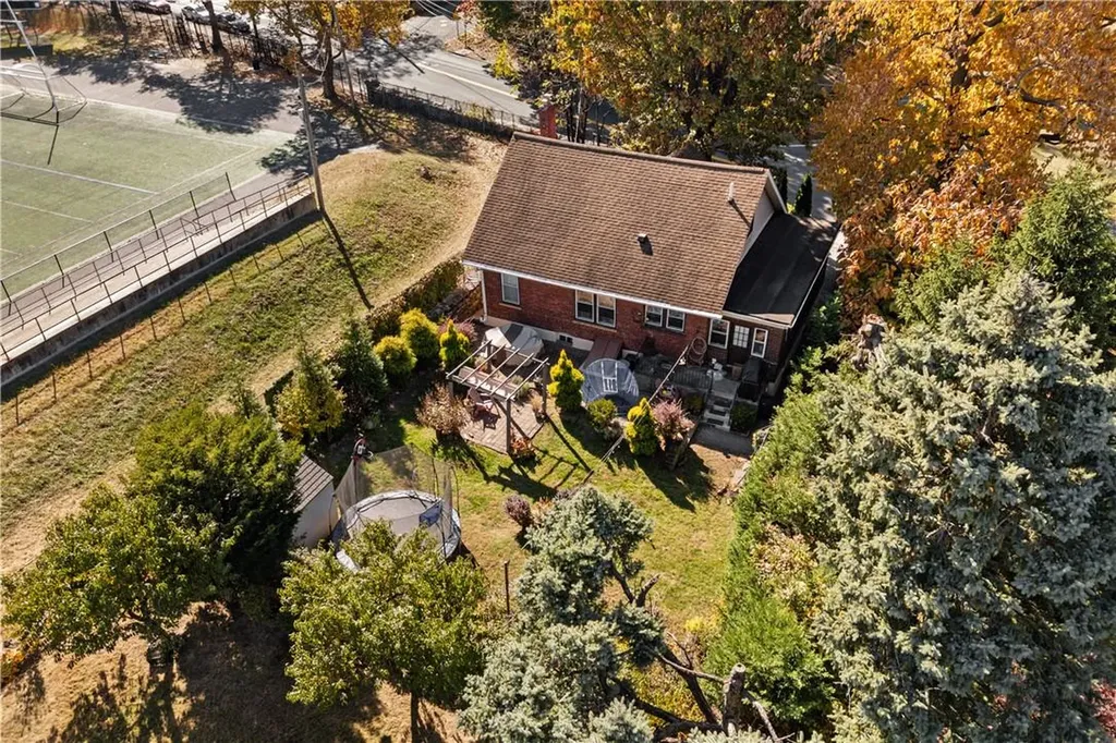 95 Palmer Road Yonkers NY 10701