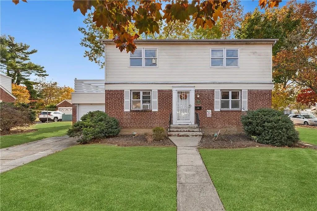 54 Kane Avenue Hempstead NY 11550