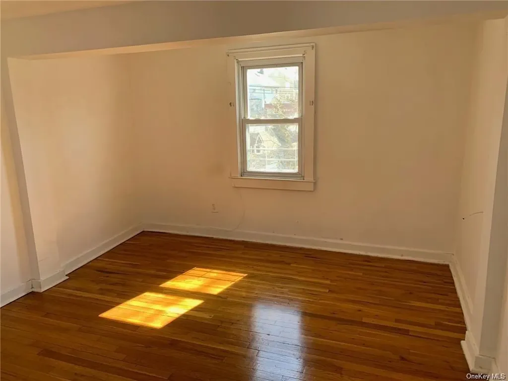 323-325 Maple Avenue Mamaroneck NY 10543