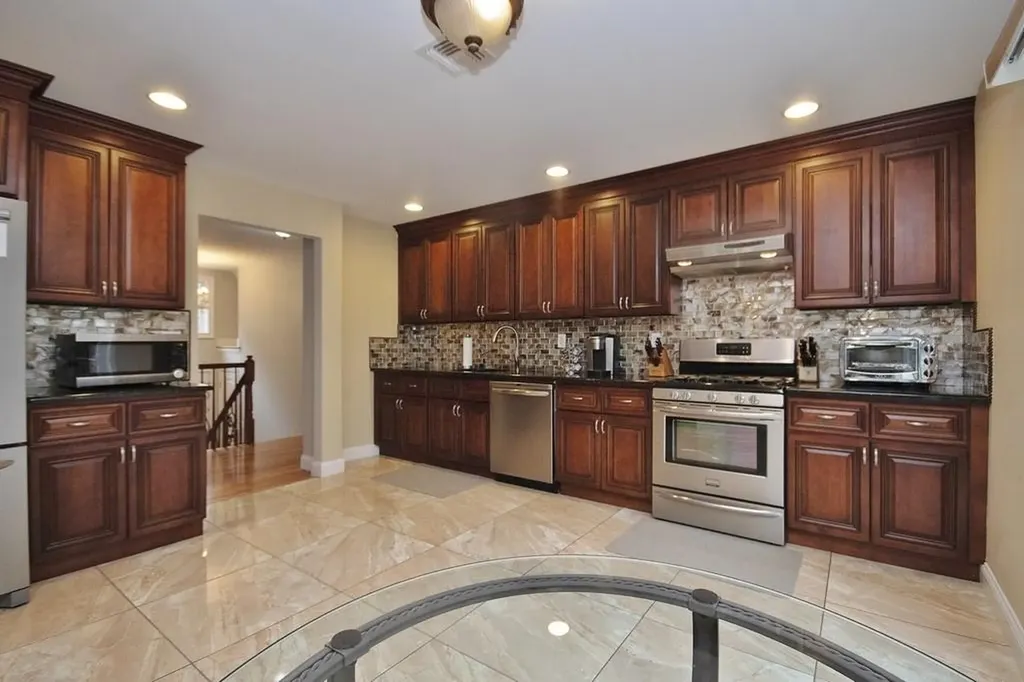 237 Quaker Road Pomona NY 10970