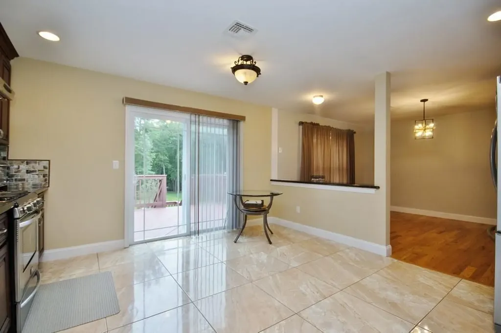 237 Quaker Road Pomona NY 10970