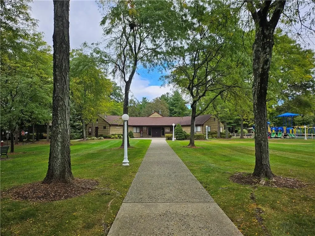 13 Nottingham Court Nanuet NY 10954