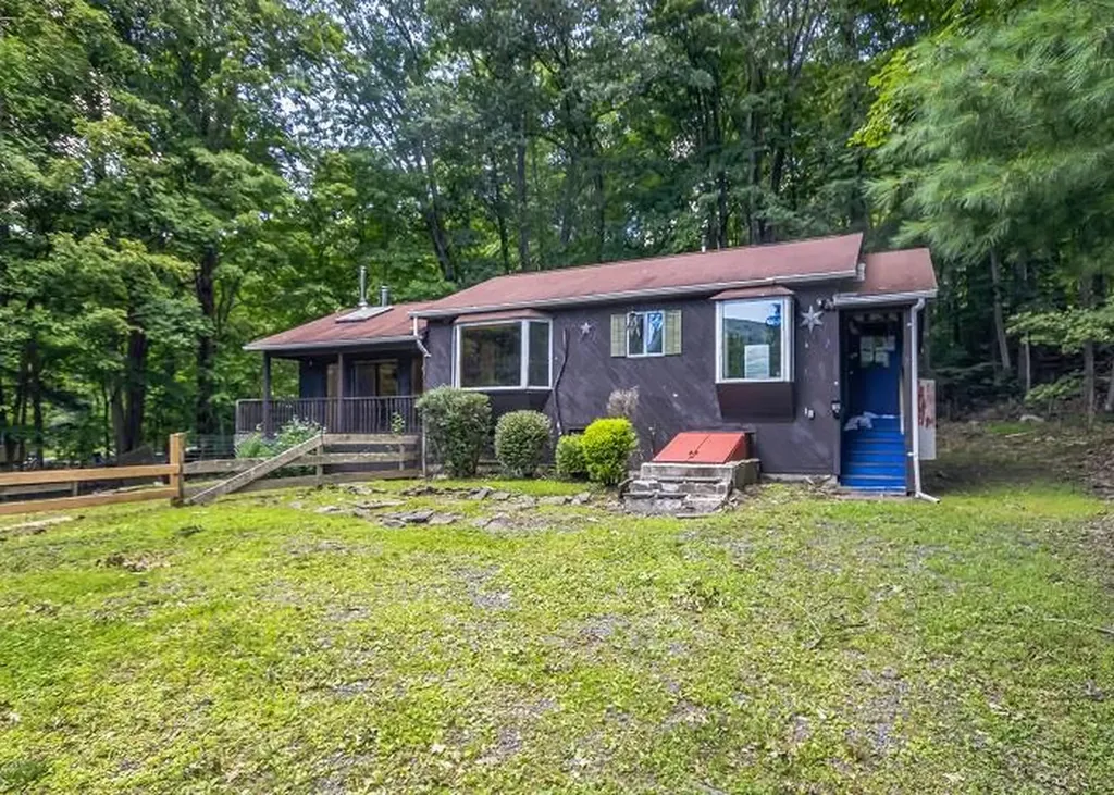 13 Rion Road Chichester NY 12416