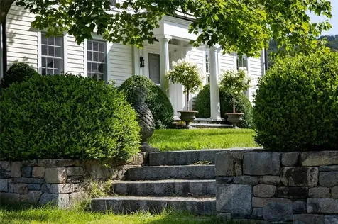 47-49 Crescent Road Millbrook NY 12545