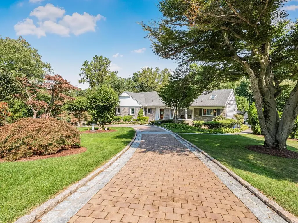16 James Road Harrison NY 10528