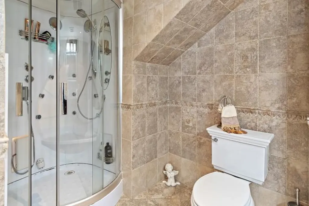 67 Holls Terrace W Yonkers NY 10701