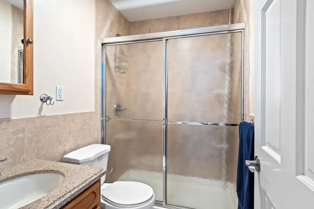 67 Holls Terrace W Yonkers NY 10701