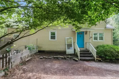 50 Lake Ellis Road Wingdale NY 12594