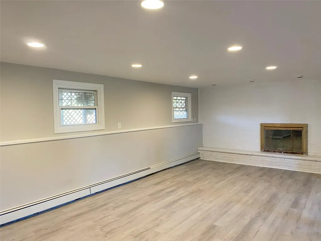 210 East Drive Hurley NY 12443