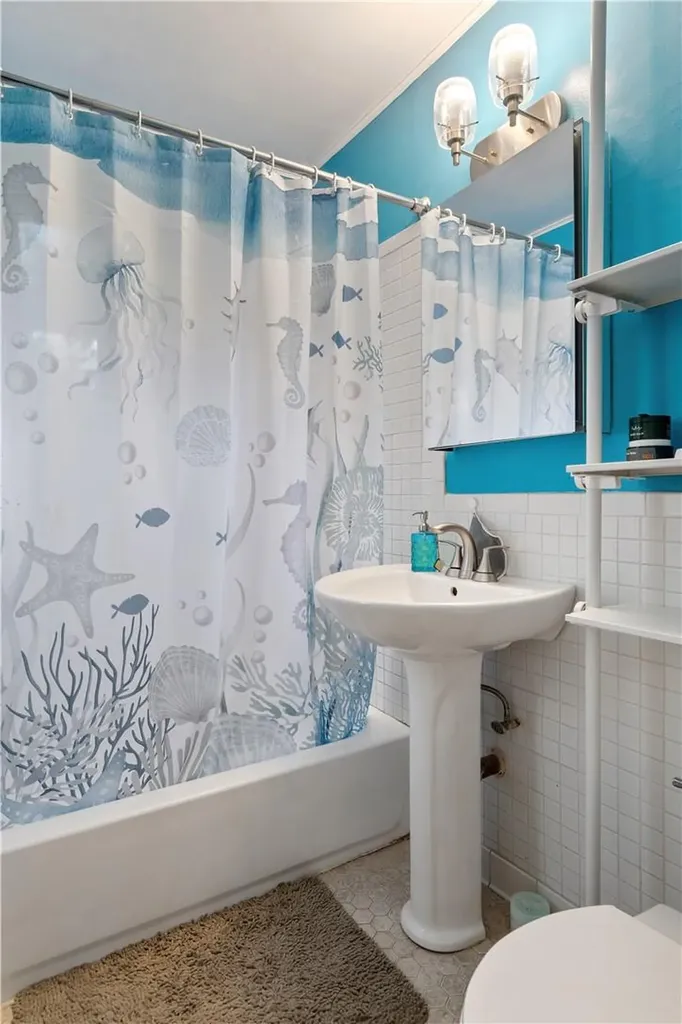 320 Richbell Road Mamaroneck NY 10543