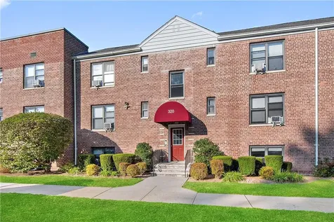 320 Richbell Road Mamaroneck NY 10543