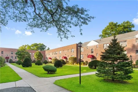 320 Richbell Road Mamaroneck NY 10543