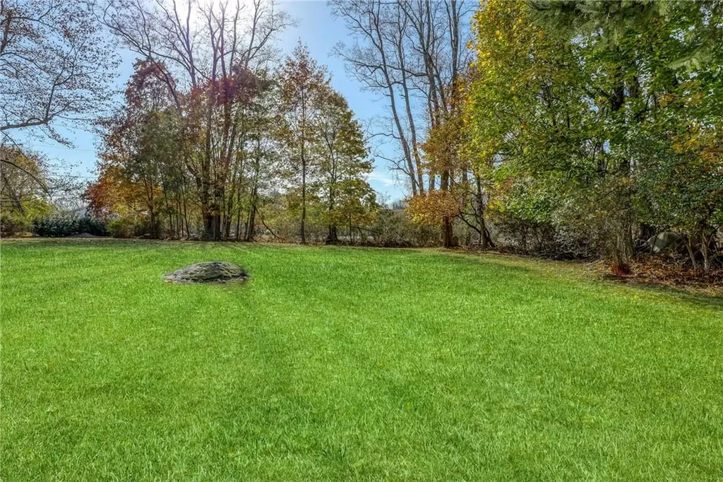 3 Hampton Road Airmont NY 10901