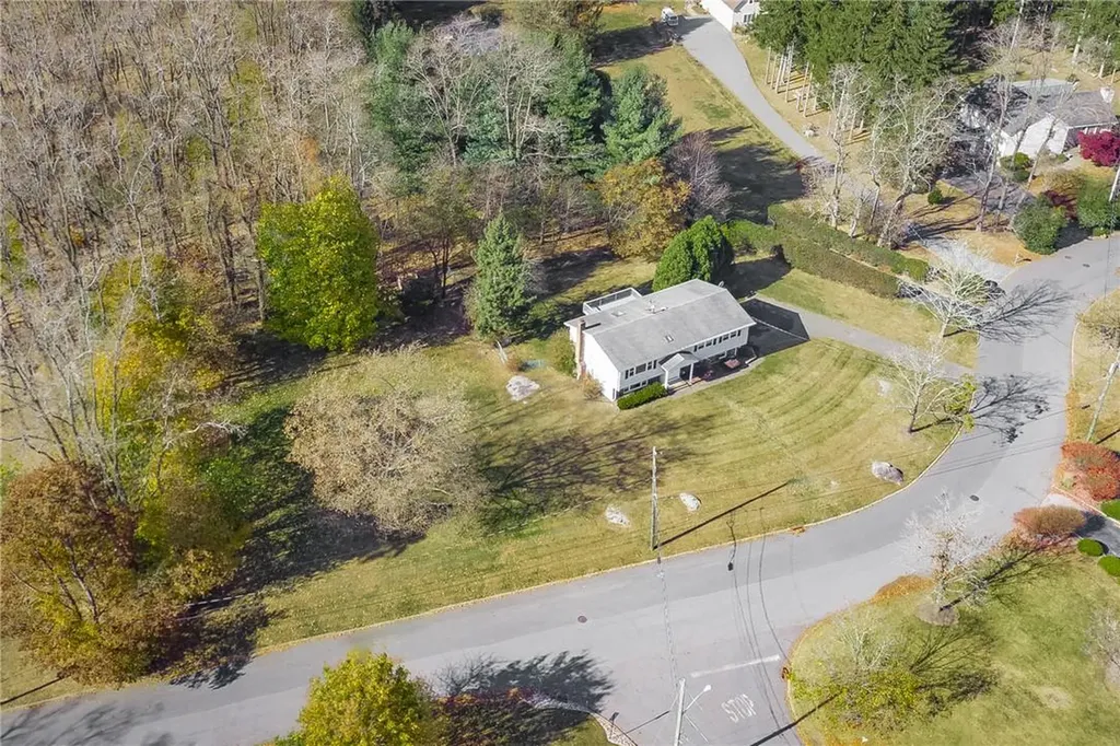 3 Hampton Road Airmont NY 10901