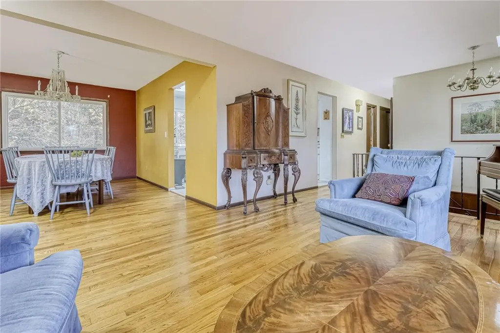 3 Hampton Road Airmont NY 10901