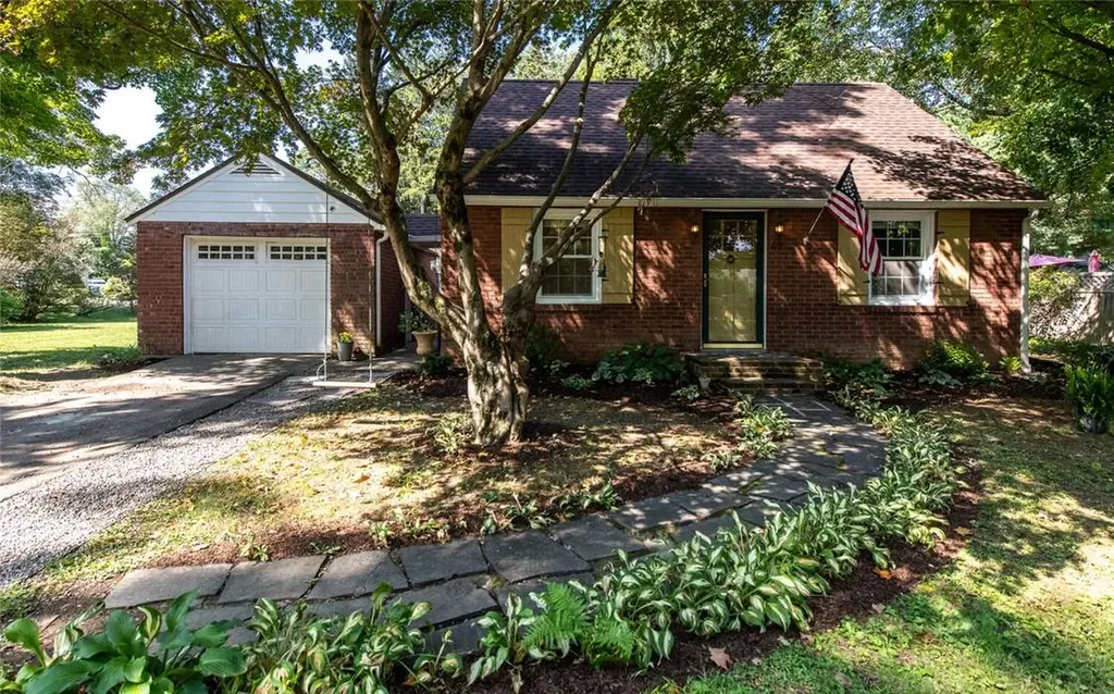 60 Mill Street Rhinebeck NY 12572