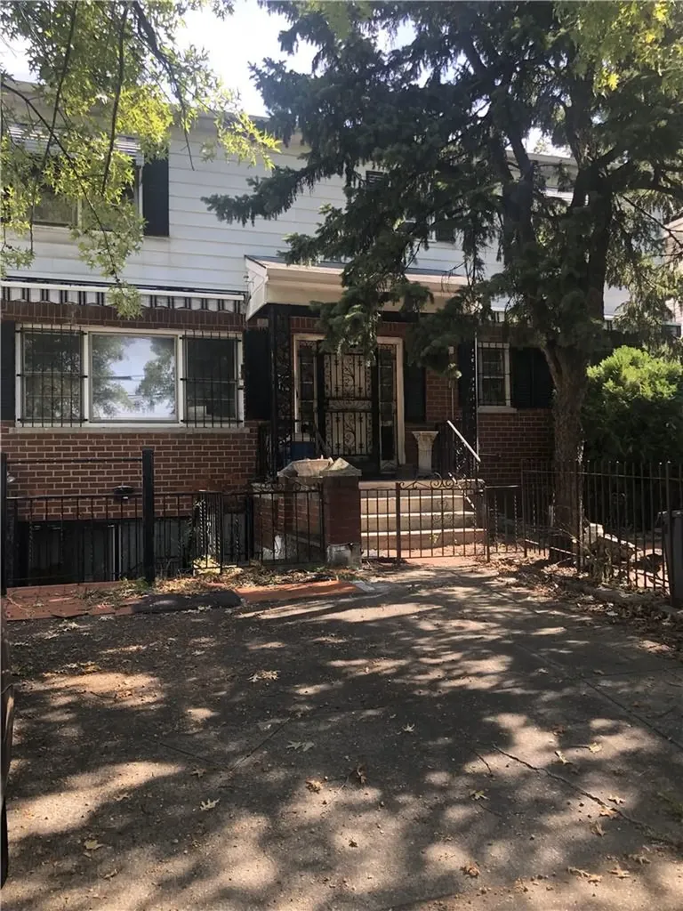 2306 Palmer Avenue Bronx NY 10475