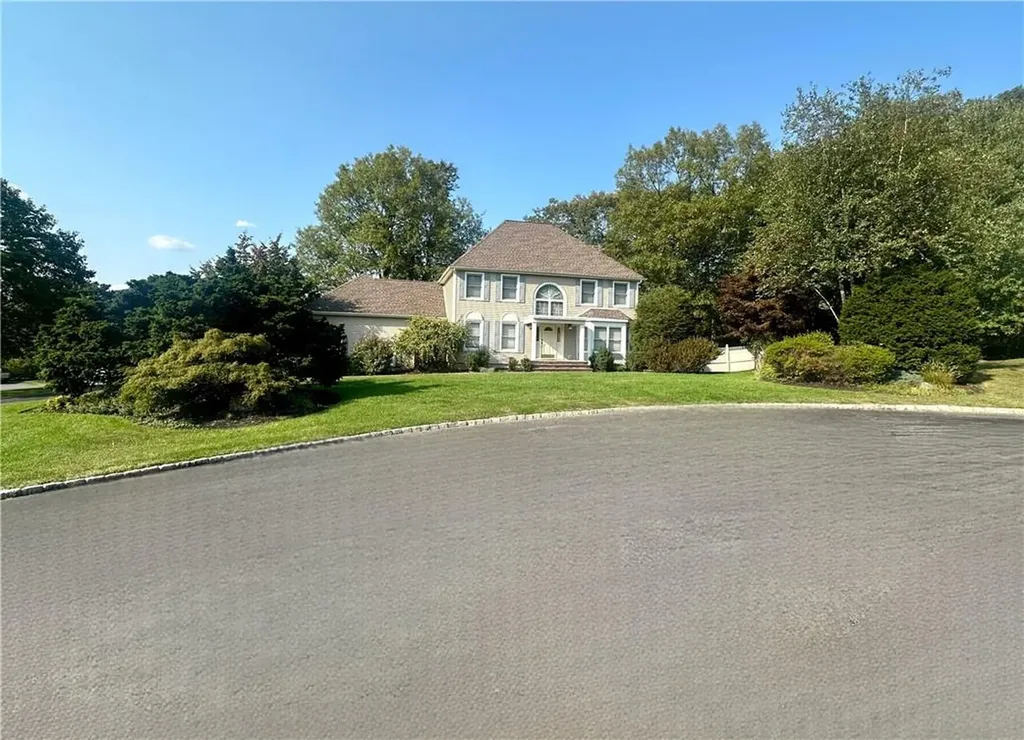 98 Pelham Drive Cornwall NY 12518