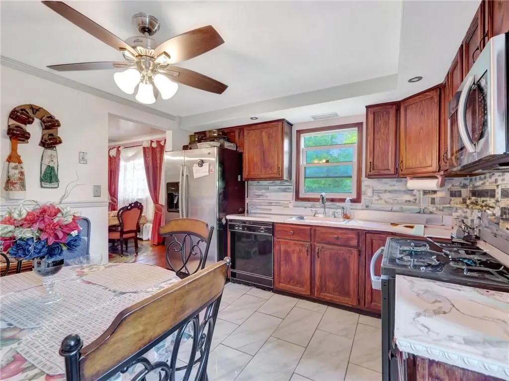 15 Blue Spruce Trail Warwick NY 10990
