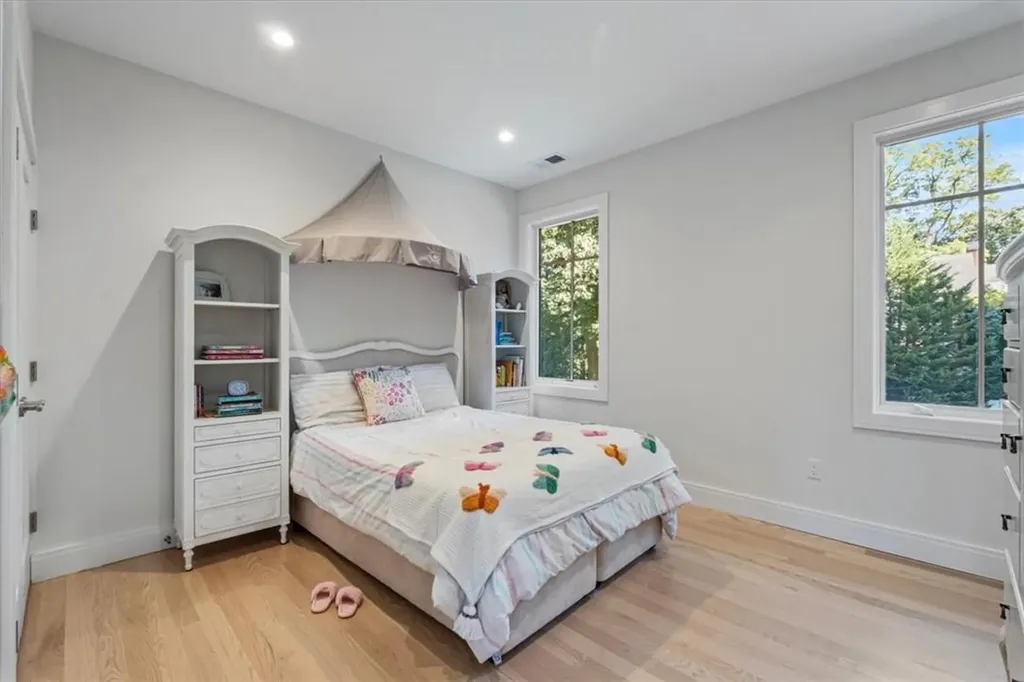 7 Daymon Terrace Larchmont NY 10538