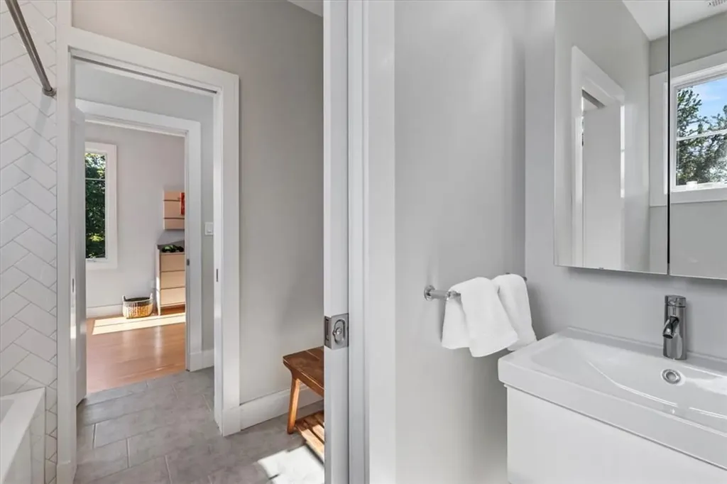 7 Daymon Terrace Larchmont NY 10538