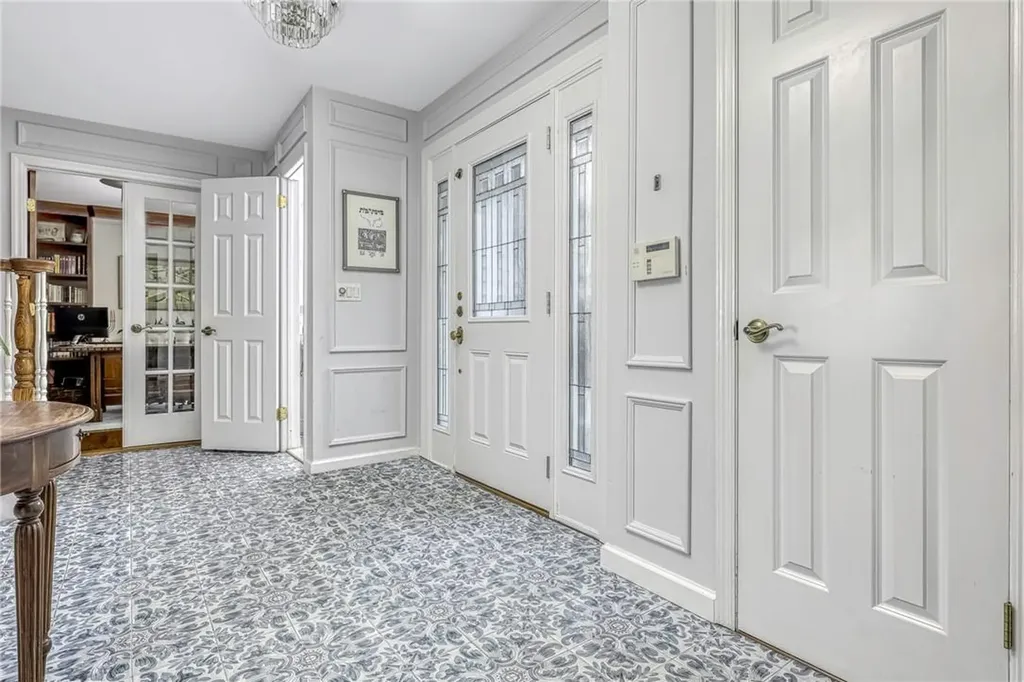 3 Marcia Lane Spring Valley NY 10977