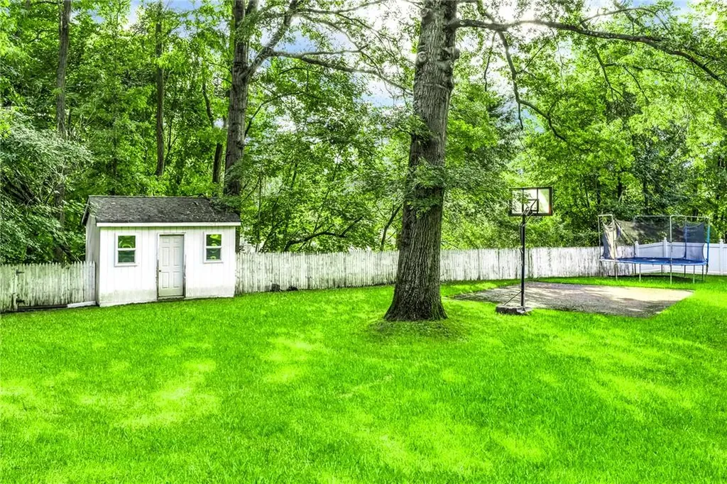 3 Marcia Lane Spring Valley NY 10977