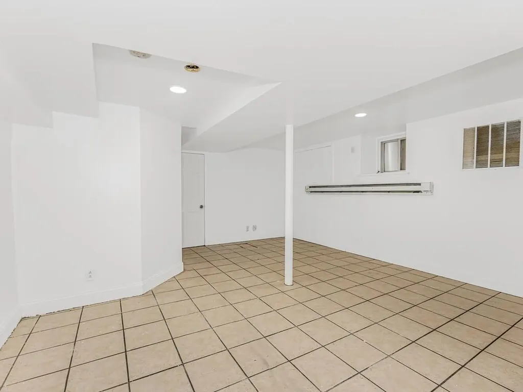 3644 Corlear Avenue Bronx NY 10463