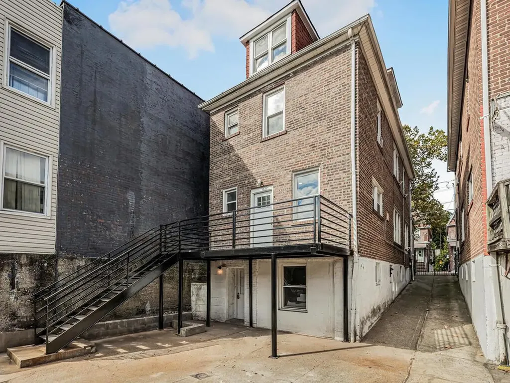 3644 Corlear Avenue Bronx NY 10463