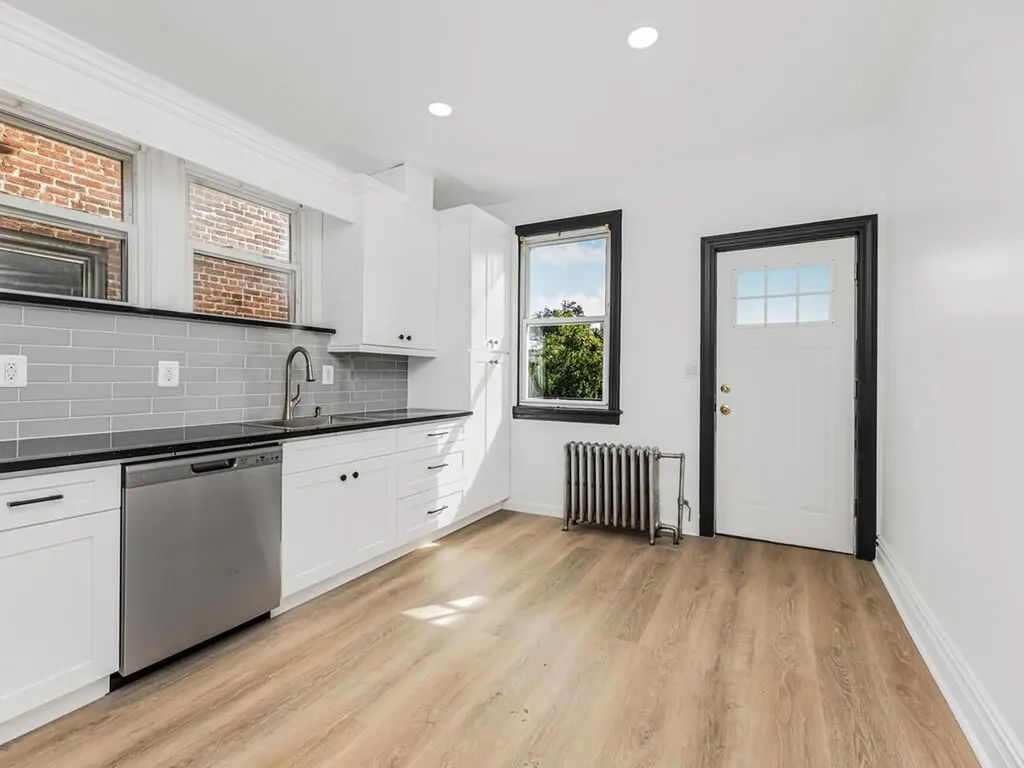 3644 Corlear Avenue Bronx NY 10463