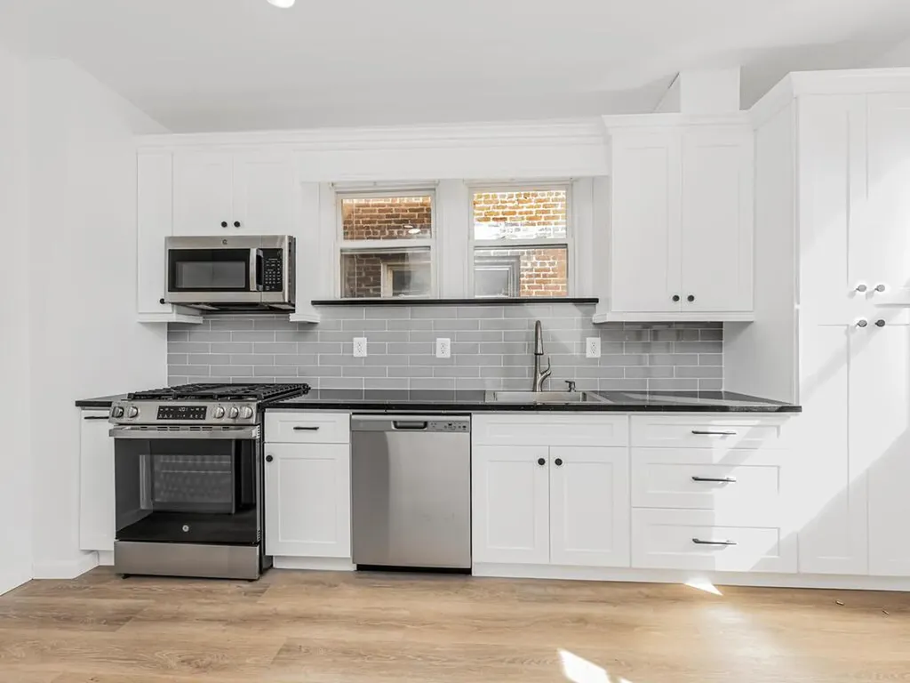 3644 Corlear Avenue Bronx NY 10463