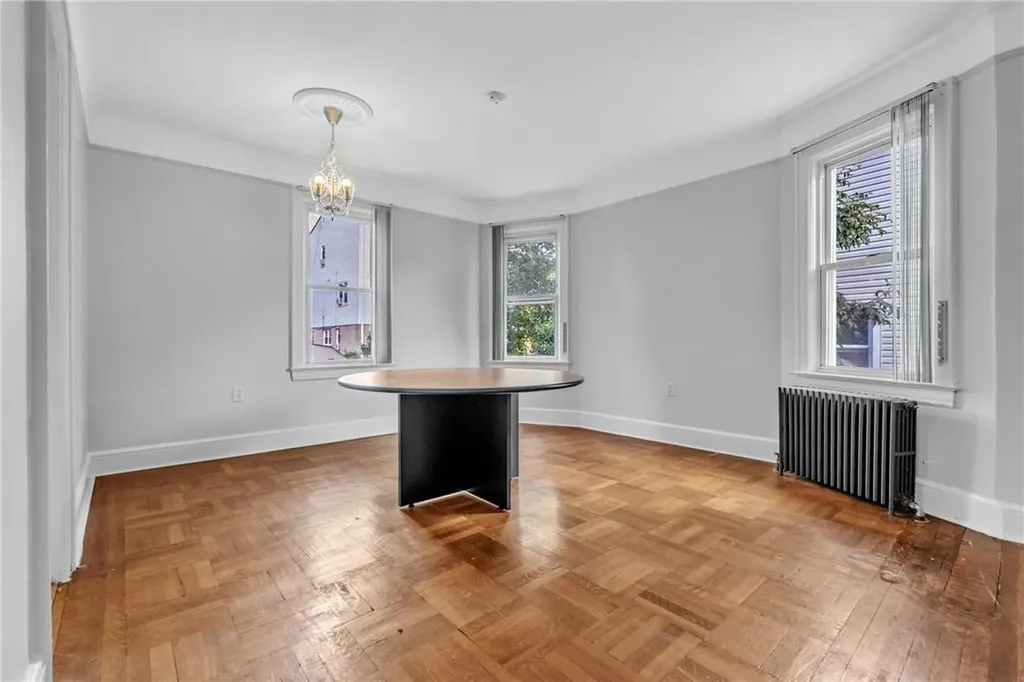 33 Vernon Place Yonkers NY 10704