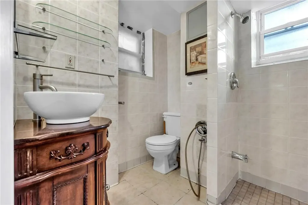 33 Vernon Place Yonkers NY 10704