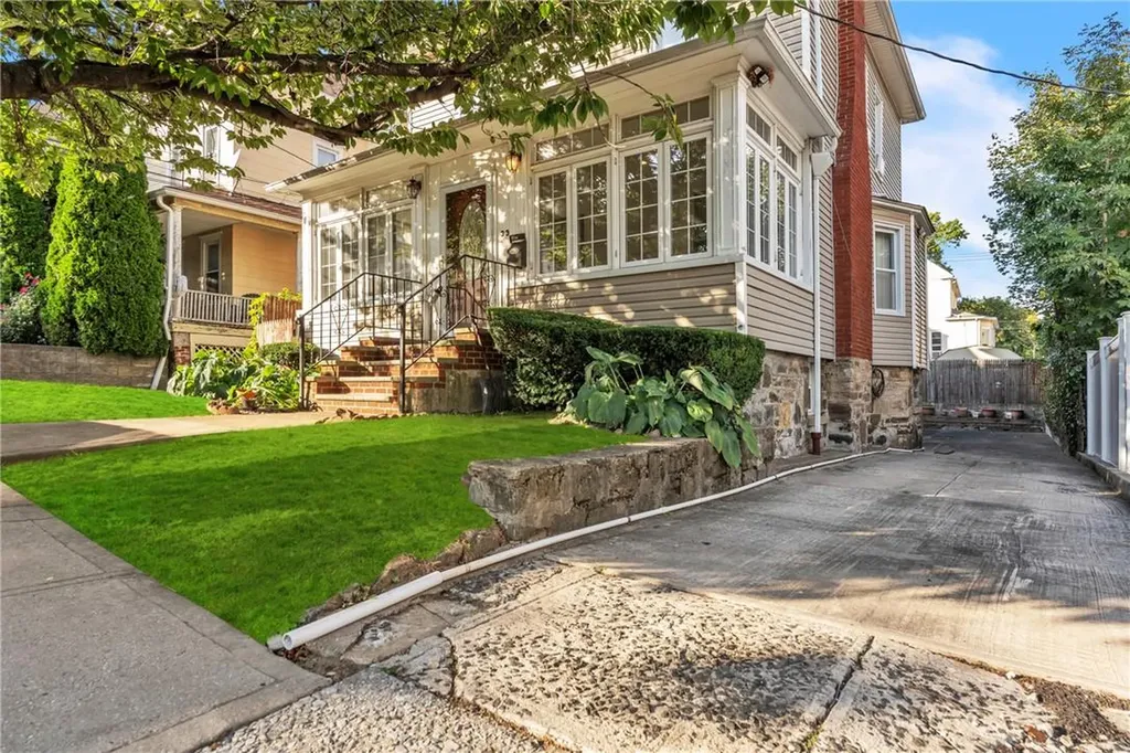 33 Vernon Place Yonkers NY 10704